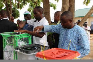 Voters casting their votes at a Polling station in Maitama, Abuja after accreditation. 28th March, 2015. IMG_4779