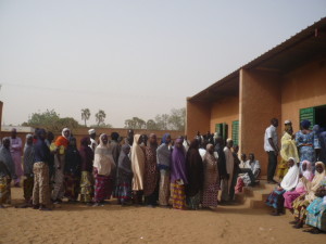 Une queue d'électeurs